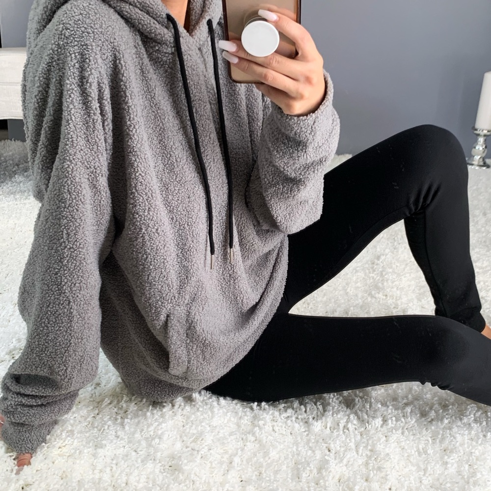 LAST➖KURE in Gray - Picture 3 of 5